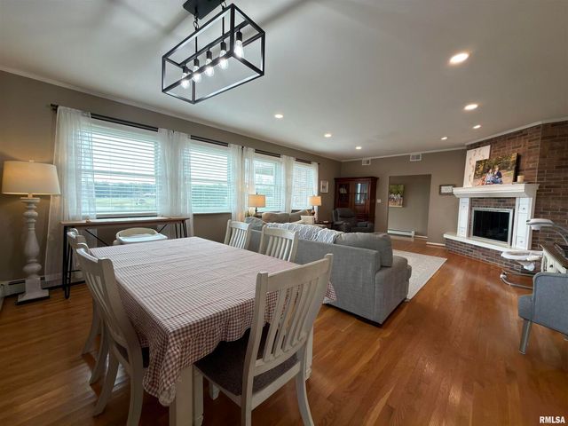 842 State Highway 14, Carmi, IL 62821