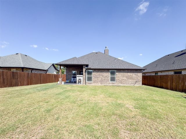 704 Nolan Drive, Sherman, TX 75092