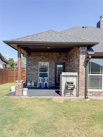704 Nolan Drive, Sherman, TX 75092