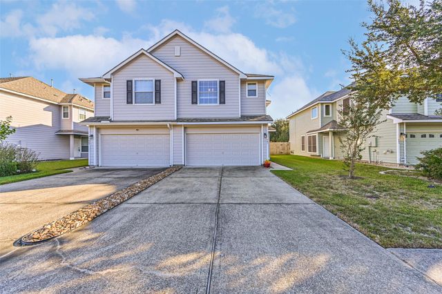 487 Folk Crest Lane, Dickinson, TX 77539