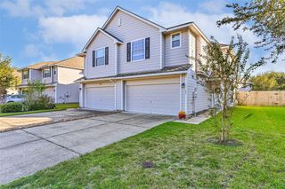 487 Folk Crest Lane, Dickinson, TX 77539