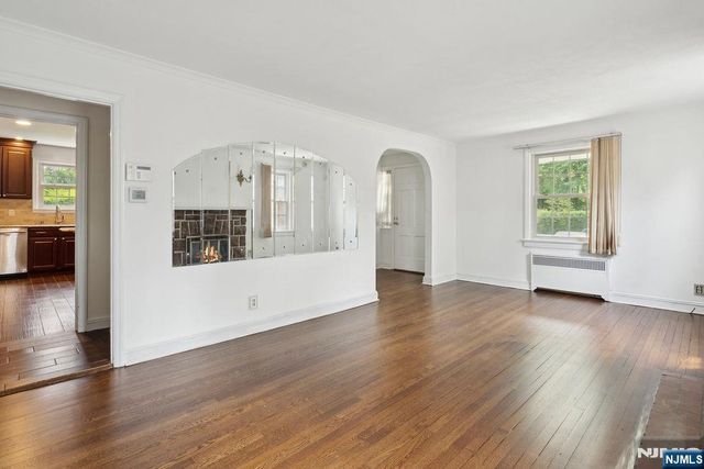 1144 Sussex Road, Teaneck, NJ 07666