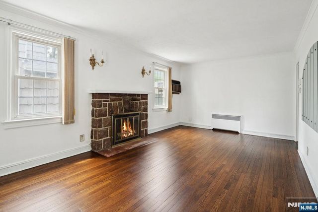 1144 Sussex Road, Teaneck, NJ 07666