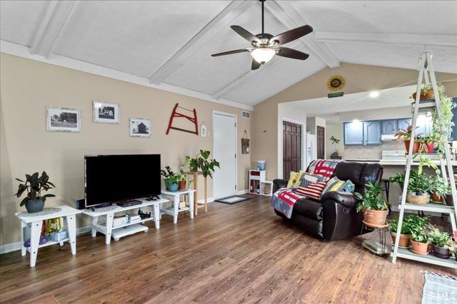 5422 Park Drive, Newburgh, IN 47630