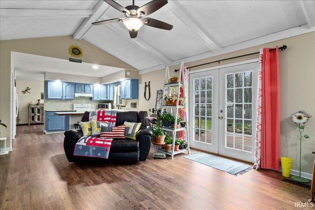 5422 Park Drive, Newburgh, IN 47630