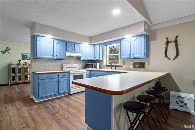 5422 Park Drive, Newburgh, IN 47630