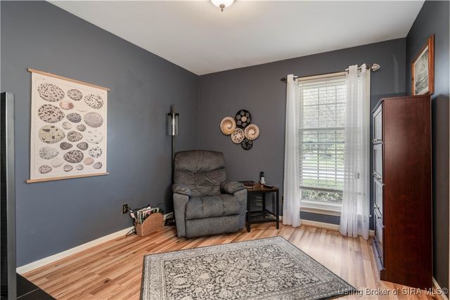 808 Acorn Lane, Jeffersonville, IN 47130