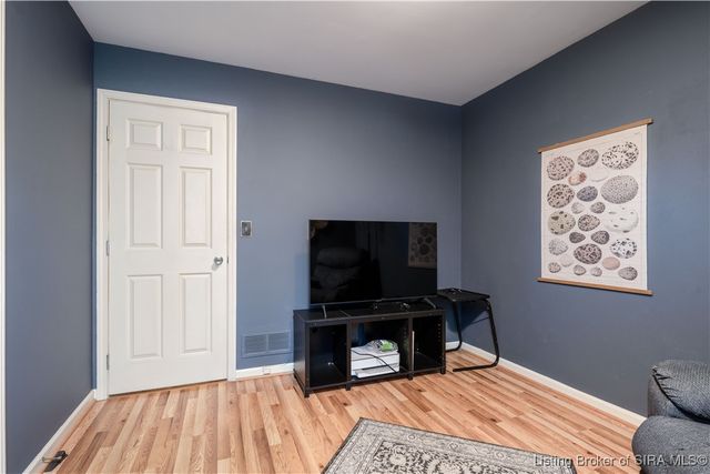 808 Acorn Lane, Jeffersonville, IN 47130