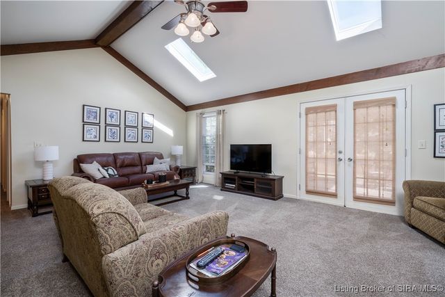 808 Acorn Lane, Jeffersonville, IN 47130