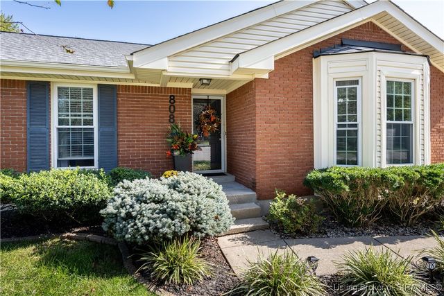 808 Acorn Lane, Jeffersonville, IN 47130