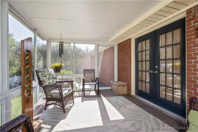 808 Acorn Lane, Jeffersonville, IN 47130