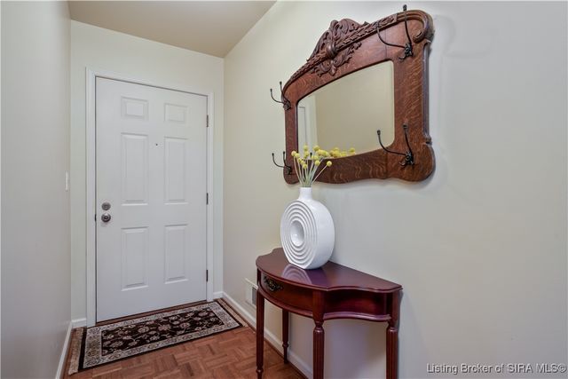 808 Acorn Lane, Jeffersonville, IN 47130