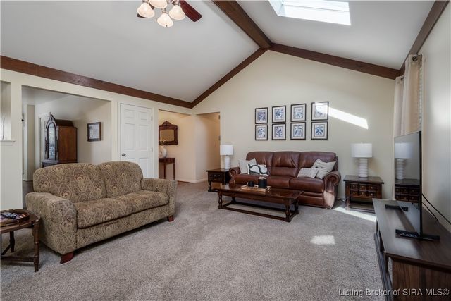 808 Acorn Lane, Jeffersonville, IN 47130