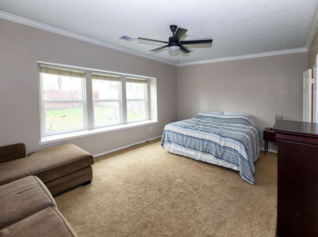 13810 Viewfield Court, Houston, TX 77059