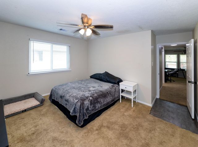 13810 Viewfield Court, Houston, TX 77059