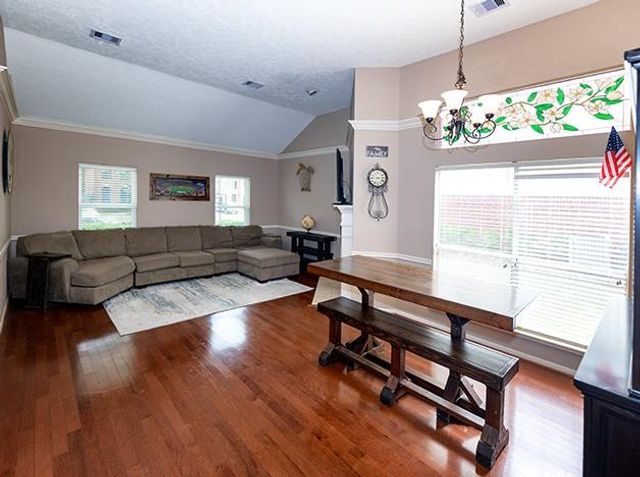 13810 Viewfield Court, Houston, TX 77059