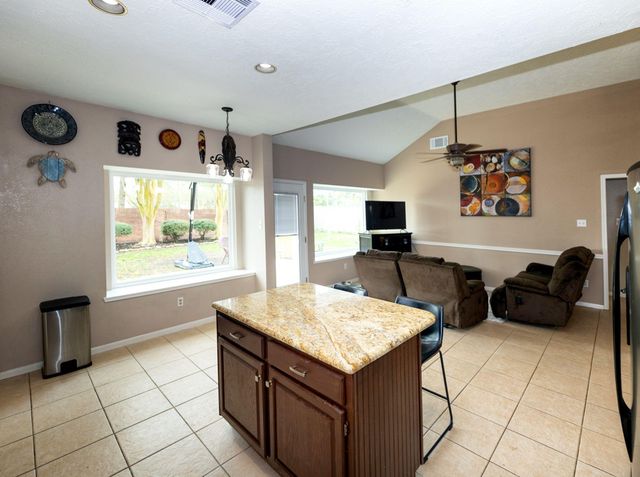 13810 Viewfield Court, Houston, TX 77059