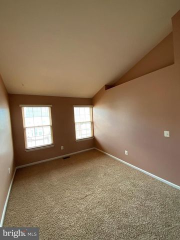 5150 BALLYCASTLE CIR, Alexandria, VA 22315
