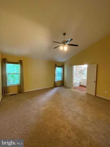 5150 BALLYCASTLE CIR, Alexandria, VA 22315