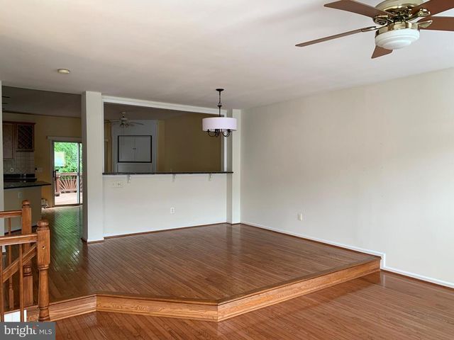 5150 BALLYCASTLE CIR, Alexandria, VA 22315
