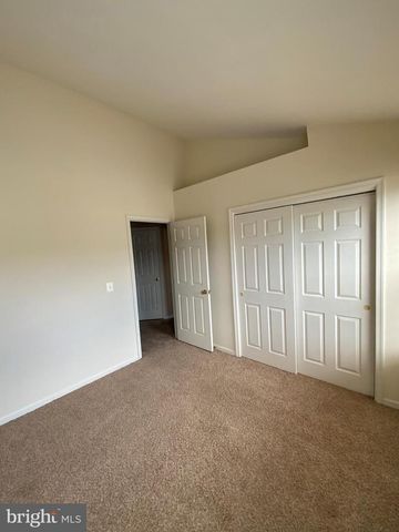 5150 BALLYCASTLE CIR, Alexandria, VA 22315