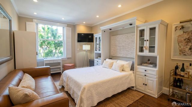 1201 California Street 206, San Francisco, CA 94131