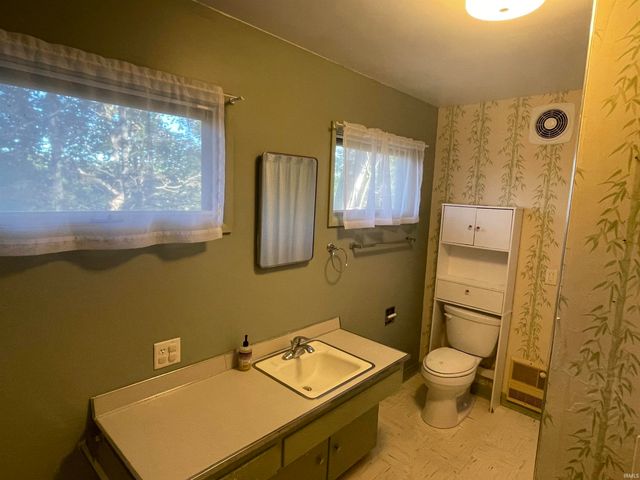 2625 S Smith Road, Bloomington, IN 47401