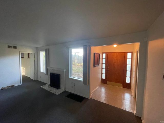 2625 S Smith Road, Bloomington, IN 47401