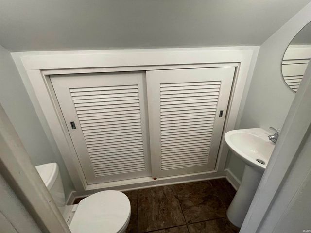 2625 S Smith Road, Bloomington, IN 47401