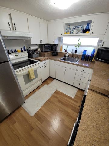 403 52ND AVENUE PLAZA W, Bradenton, FL 34207