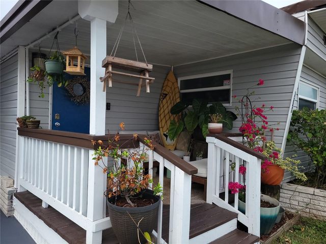 403 52ND AVENUE PLAZA W, Bradenton, FL 34207