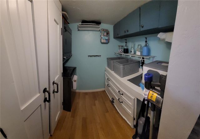 403 52ND AVENUE PLAZA W, Bradenton, FL 34207