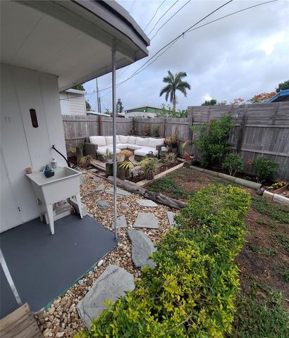 403 52ND AVENUE PLAZA W, Bradenton, FL 34207