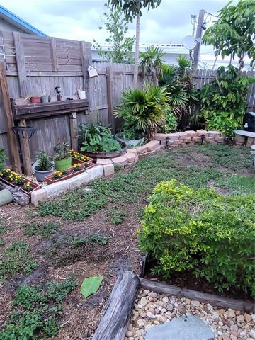 403 52ND AVENUE PLAZA W, Bradenton, FL 34207