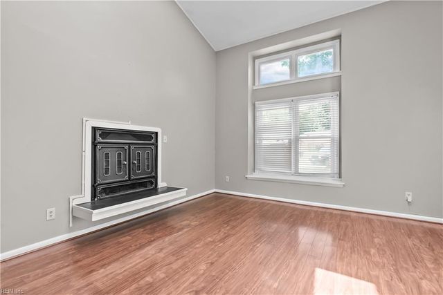 624 Pinebrook DR, Virginia Beach, VA 23462