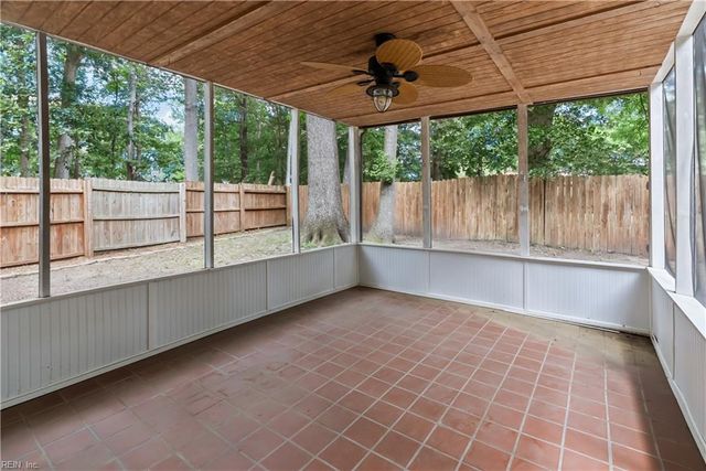 624 Pinebrook DR, Virginia Beach, VA 23462