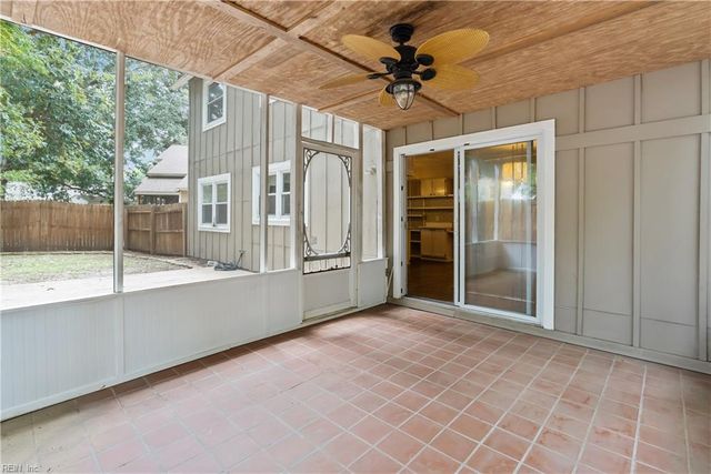 624 Pinebrook DR, Virginia Beach, VA 23462