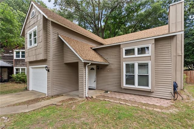 624 Pinebrook DR, Virginia Beach, VA 23462