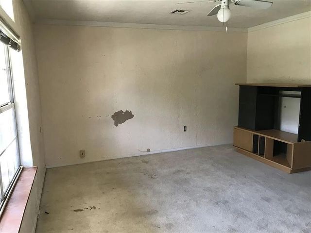 223 S Oak Street, Apache, OK 73006