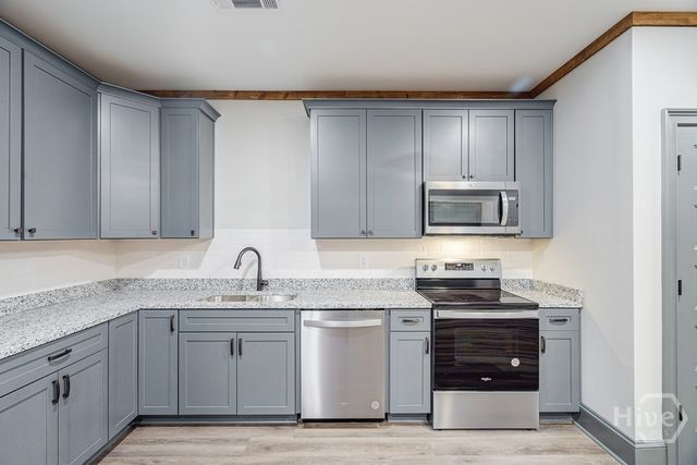 34 Depot St 21, Hartwell, GA 30643