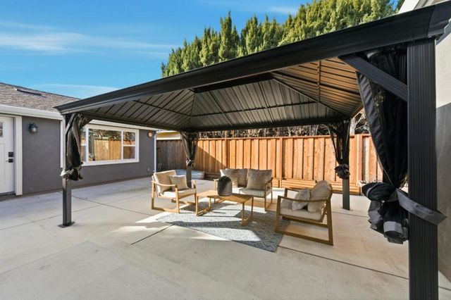 830 Birch Avenue, Sunnyvale, CA 94086