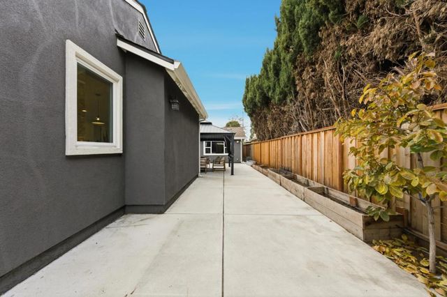 830 Birch Avenue, Sunnyvale, CA 94086