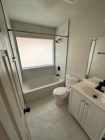 1605 Hawthorne Lane, Plano, TX 75074