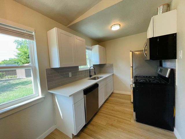 1605 Hawthorne Lane, Plano, TX 75074