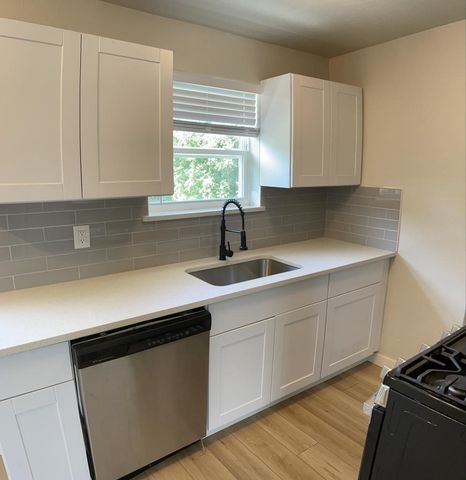 1605 Hawthorne Lane, Plano, TX 75074
