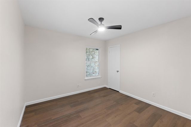 903 E Logan ST E, Round Rock, TX 78664