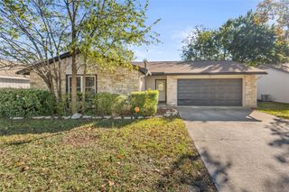 903 E Logan ST E, Round Rock, TX 78664