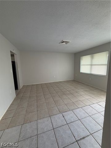 5517 6th AVE, Fort Myers, FL 33907