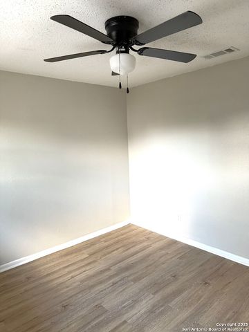 1212 fairview, Beeville, TX 78102