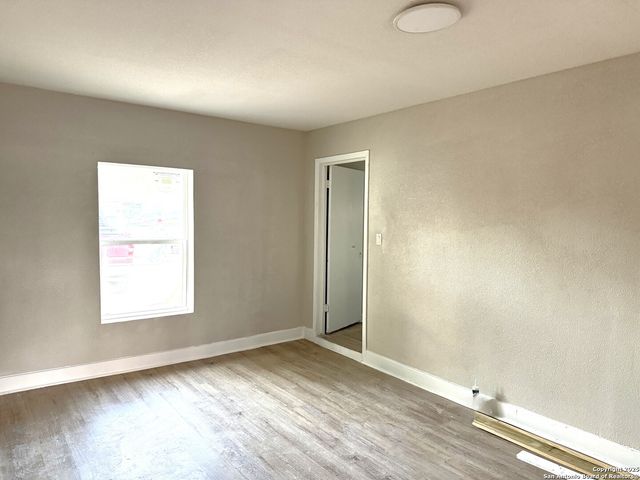 1212 fairview, Beeville, TX 78102